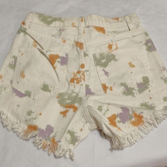 Junior's High Rise frayed hem Jean shorts Tie Dye Size 00 Wild Fable - Picture 3 of 3